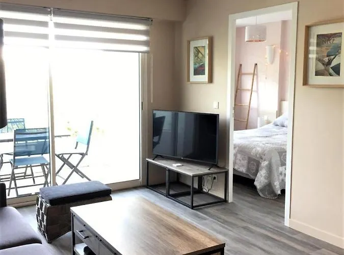 La Cite Des Pins - Piscine Chauffee Apartamento *