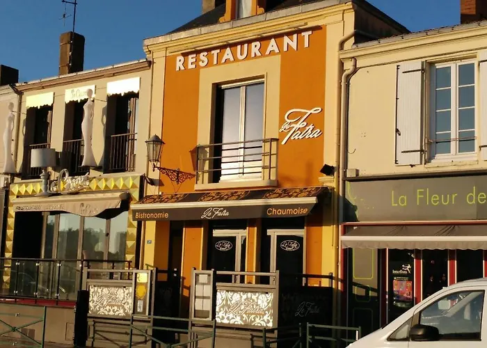 La Cite Des Pins - Piscine Chauffee Les Sables-dʼOlonne
